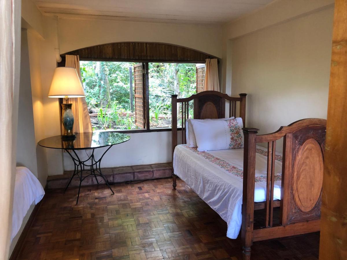 Ataalaya Farmhouse Batangas Exterior foto